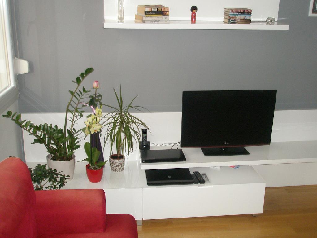 Apartment Peni Split Room photo